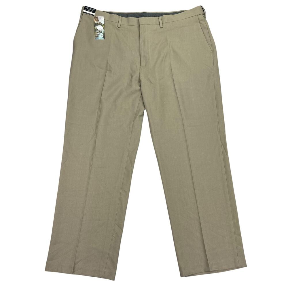 Haggar Mens Premium Comfort Classic Fit Flat Front Dress Pants Khaki 42x30